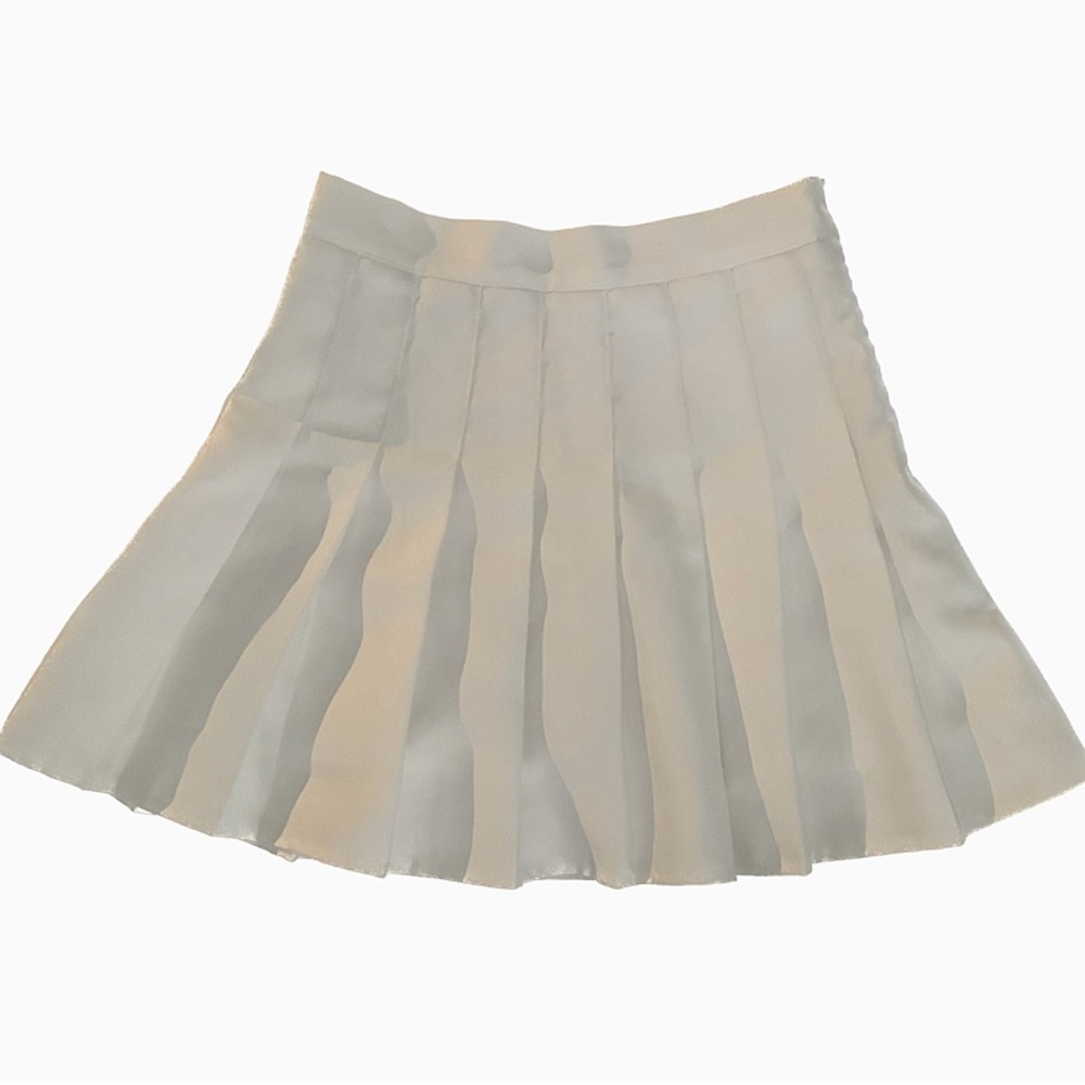 Niji Smile- White XS Pleated Mini Shirt